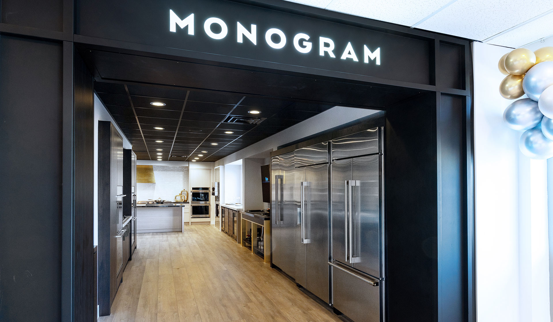 Monogram Entry