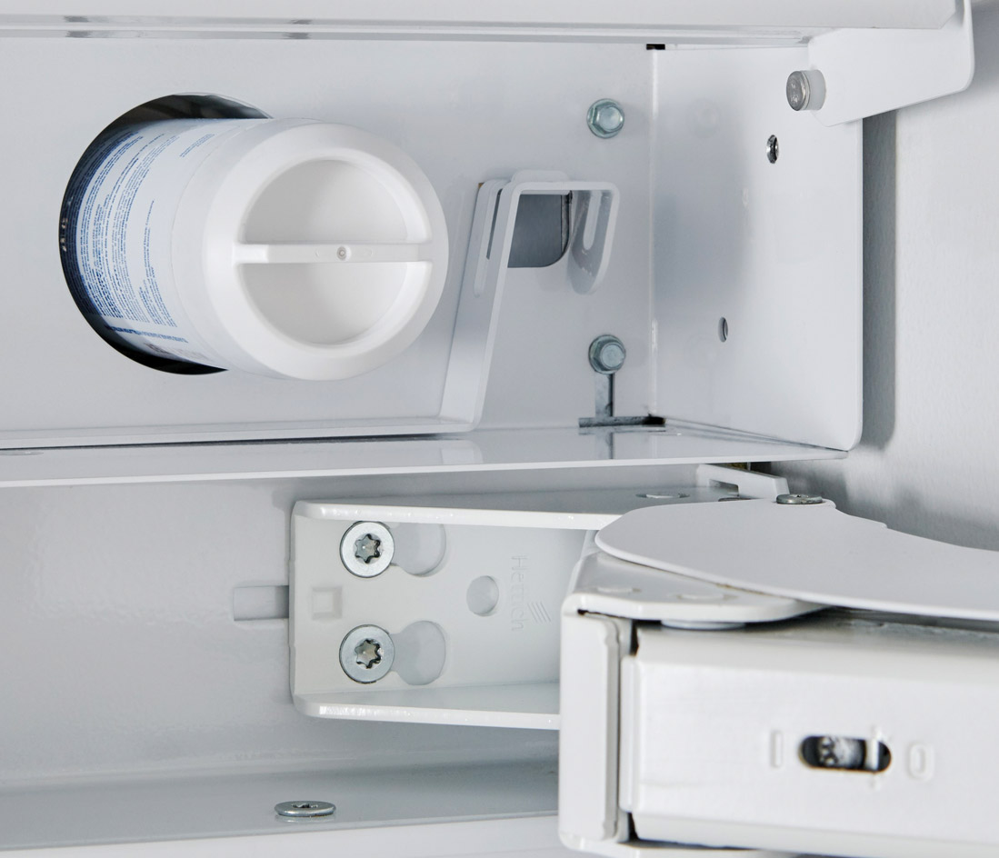 water filter in fridge